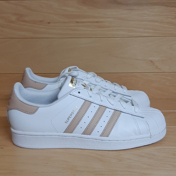 adidas superstar size 7 womens